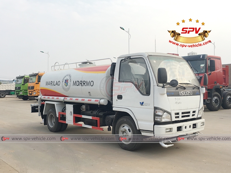 5,000 litres Water Spray Truck ISUZU - RF